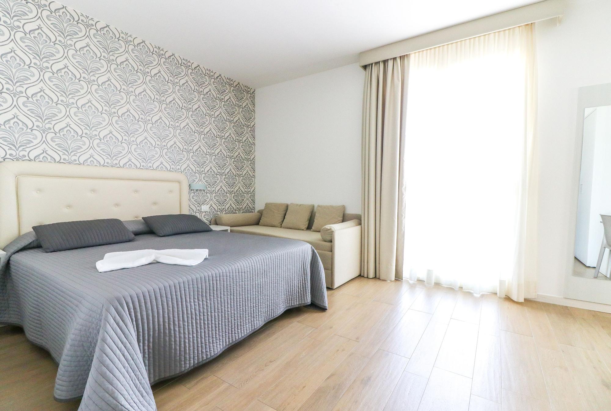 Hotel Jesulum Lido di Jesolo Exteriör bild