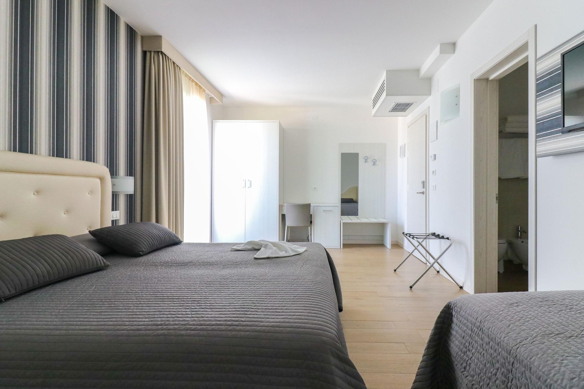 Hotel Jesulum Lido di Jesolo Exteriör bild